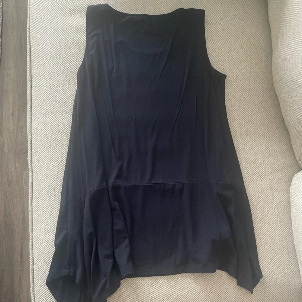 Eileen Fisher navy blue rayon tank top - Picture 4 of 4